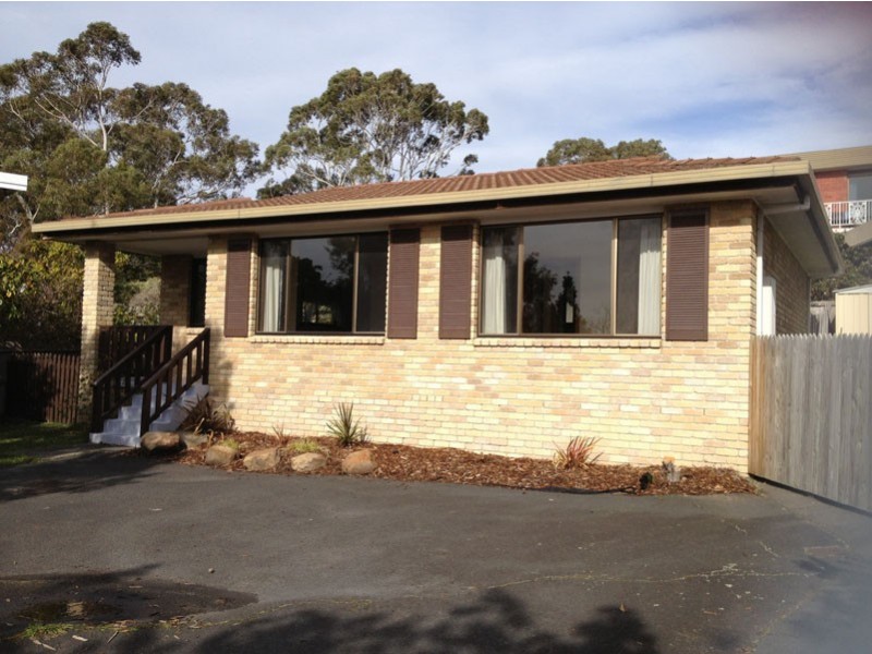 2/11B Pauline Avenue, Mount Nelson TAS 7007