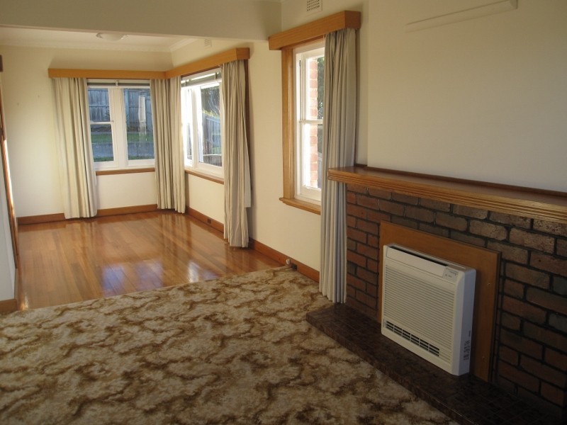 6 BARCLAY CRESCENT, Rosetta TAS 7010