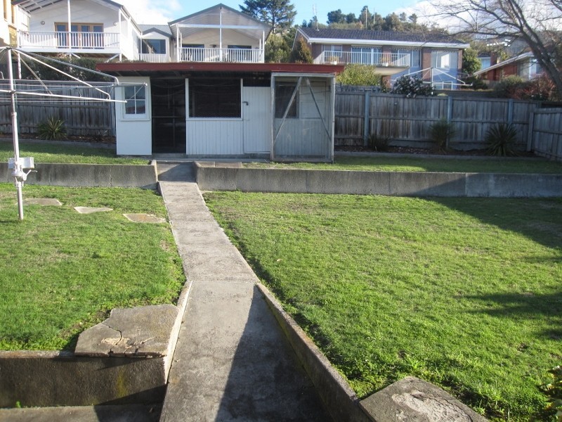 6 BARCLAY CRESCENT, Rosetta TAS 7010