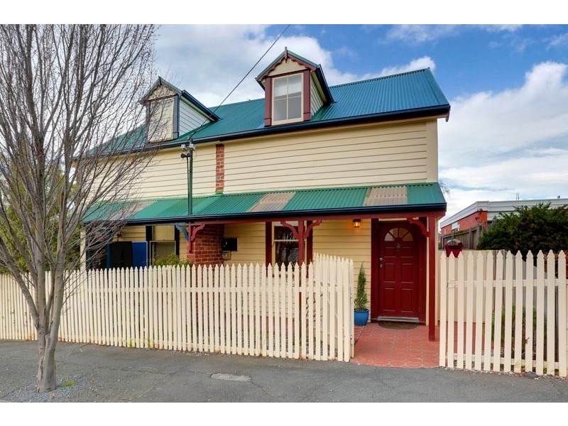 5 Claude Street, New Town TAS 7008