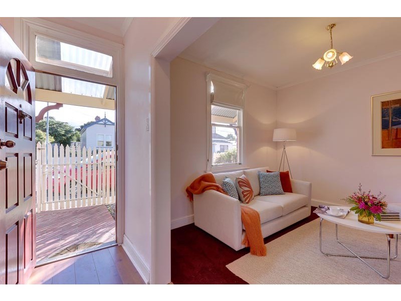 5 Claude Street, New Town TAS 7008