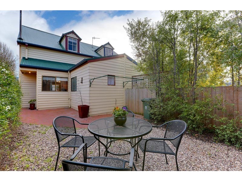 5 Claude Street, New Town TAS 7008
