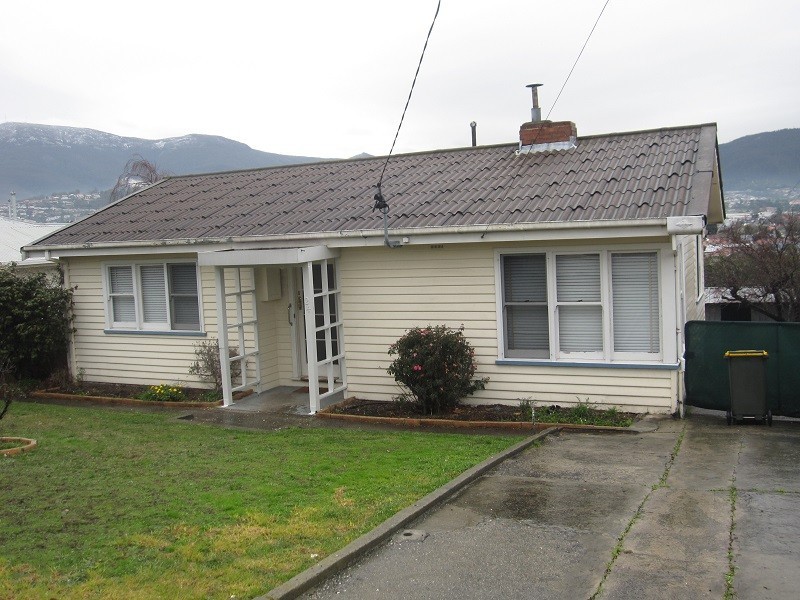24 BLAIR STREET, Lutana TAS 7009