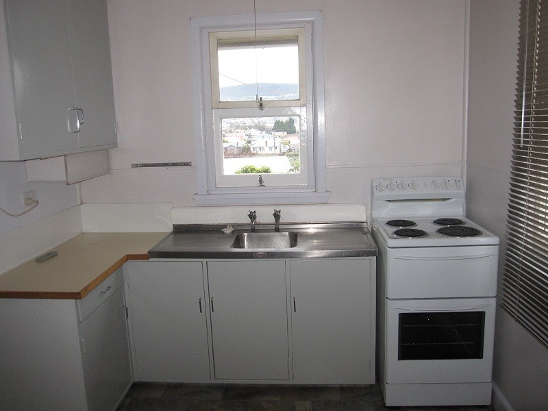 24 BLAIR STREET, Lutana TAS 7009