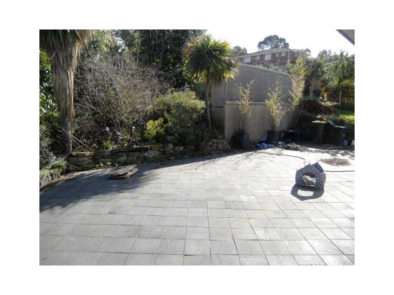 2 Hudson Court, Lenah Valley TAS 7008