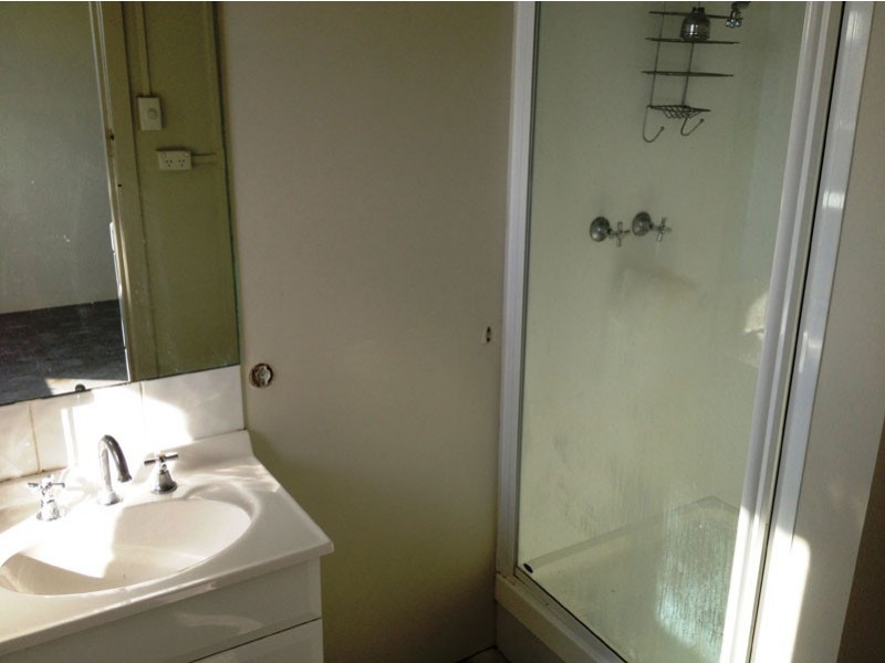 Flat A. 77-79 Molle Street, Hobart TAS 7000