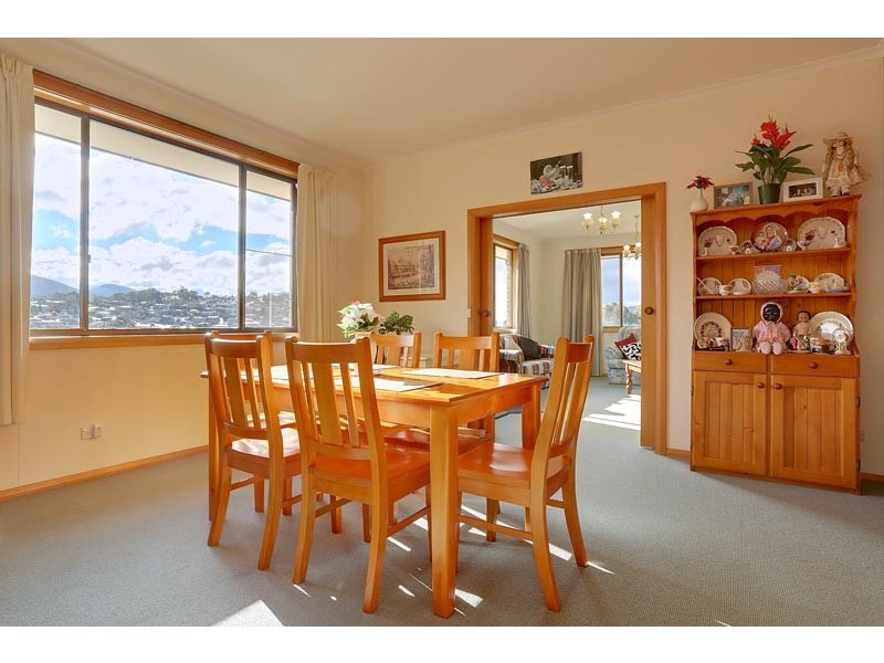 14 Shirley Boulevard, Lenah Valley TAS 7008