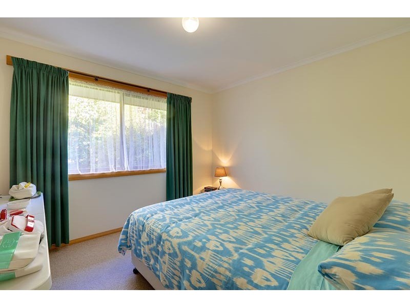 14 Shirley Boulevard, Lenah Valley TAS 7008