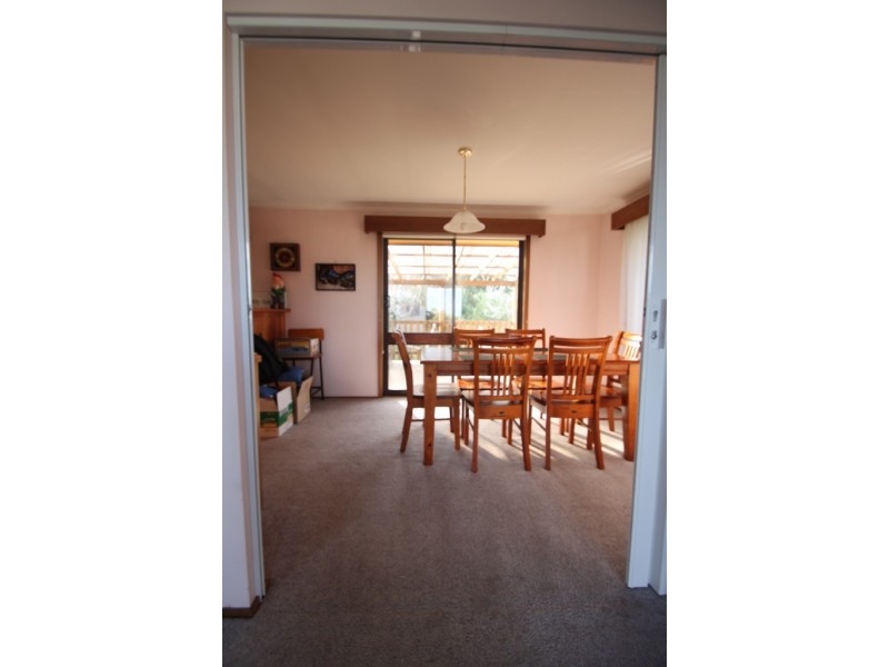 14 Arncliffe Road, Austins Ferry TAS 7011