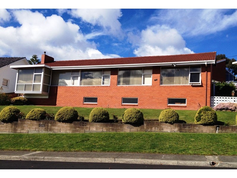 522 Churchill Avenue, Sandy Bay TAS 7005