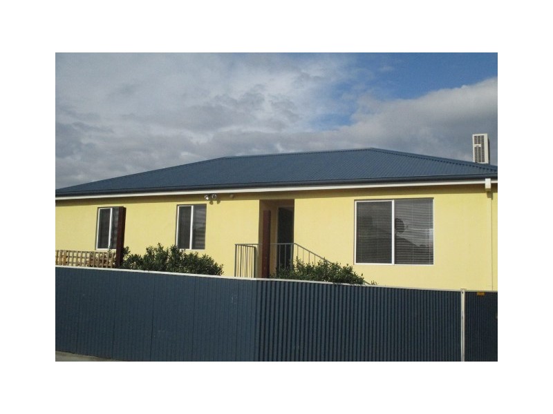 2/55 Cumberland Street, Warrane TAS 7018