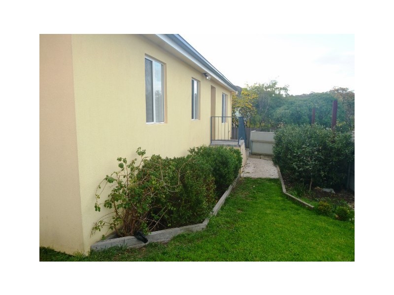 2/55 Cumberland Street, Warrane TAS 7018