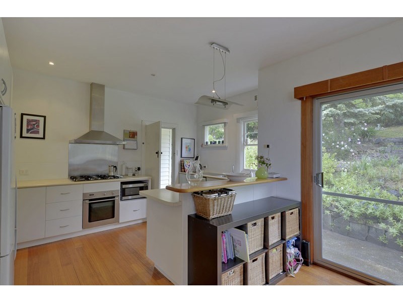 15 Darling Parade, Mount Stuart TAS 7000