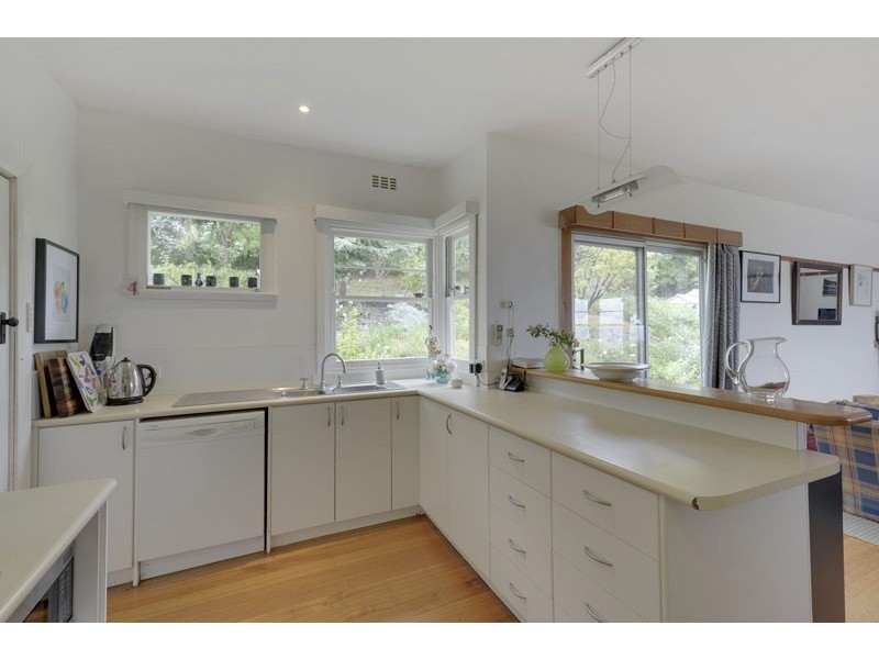 15 Darling Parade, Mount Stuart TAS 7000