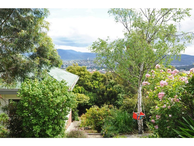 15 Darling Parade, Mount Stuart TAS 7000