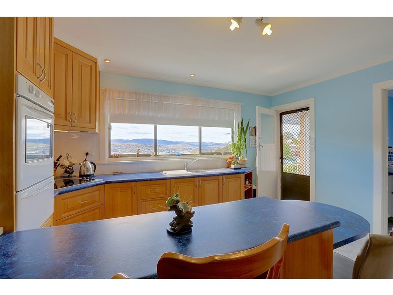 2 Sixth Avenue, West Moonah TAS 7009