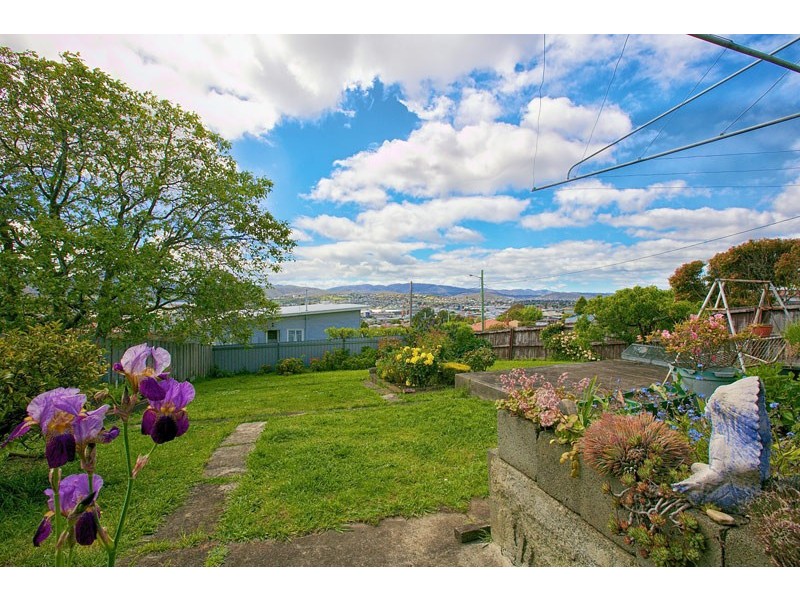 2 Sixth Avenue, West Moonah TAS 7009