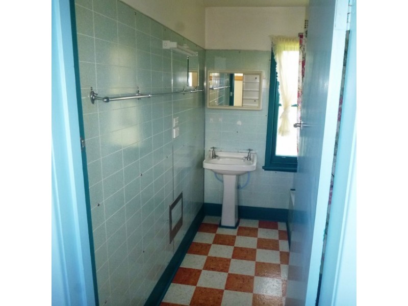 23 Talone Road, Blackmans Bay TAS 7052