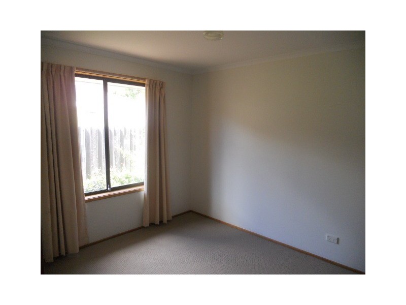 2/4 Harlow Road, Lutana TAS 7009
