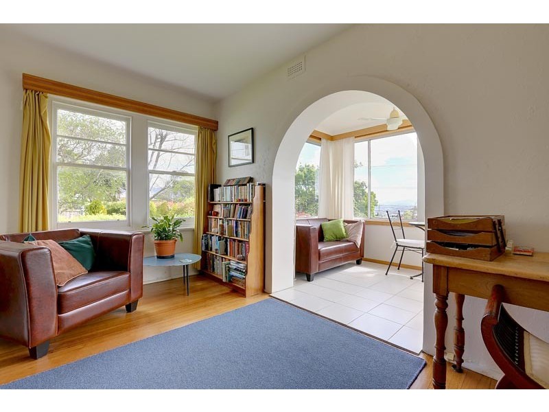 4 Darling Parade, Mount Stuart TAS 7000