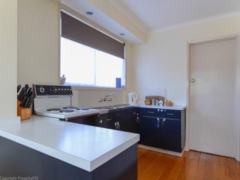 12 Lara Street, Howrah TAS 7018