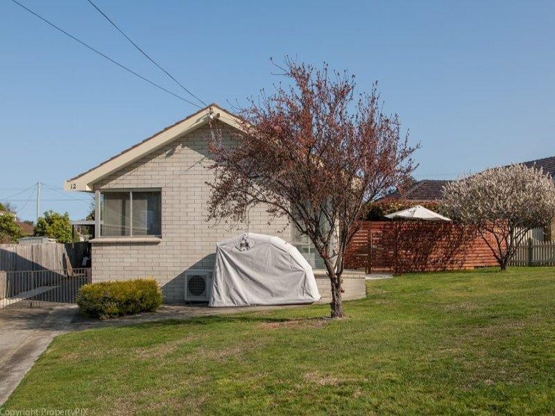 12 Lara Street, Howrah TAS 7018