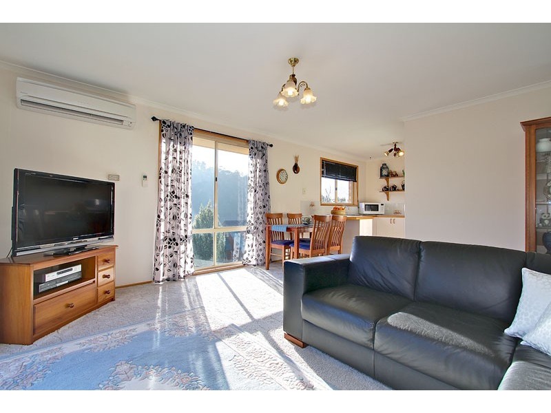 2/7 Jasanda Drive, Montrose TAS 7010