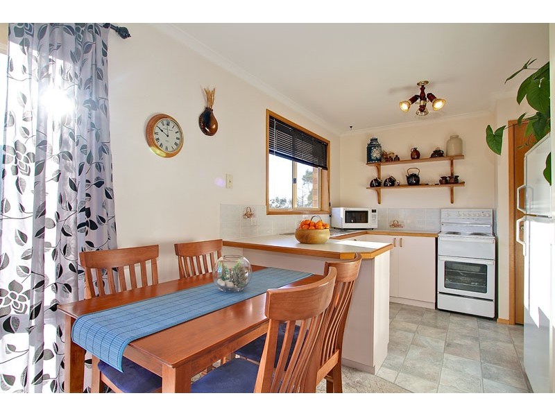 2/7 Jasanda Drive, Montrose TAS 7010