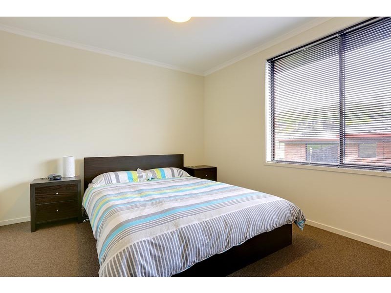 Unit 2 12 Walter Place, Howrah TAS 7018