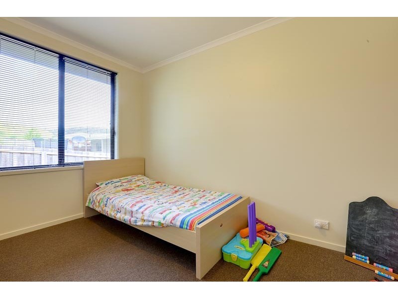 Unit 2 12 Walter Place, Howrah TAS 7018