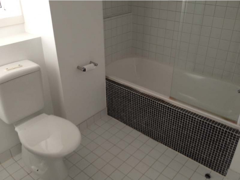 4B/33 Tower Road, New Town TAS 7008