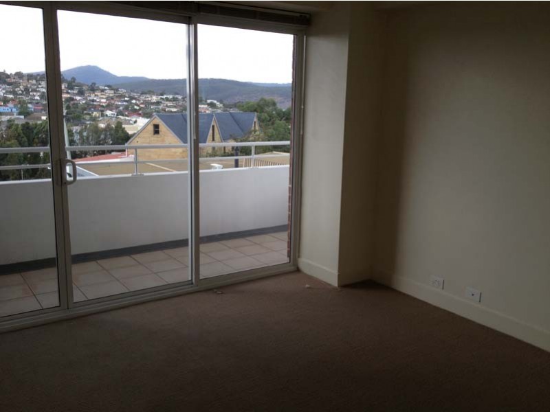 4B/33 Tower Road, New Town TAS 7008