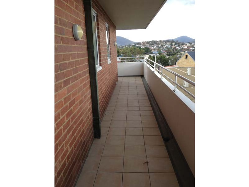 4B/33 Tower Road, New Town TAS 7008