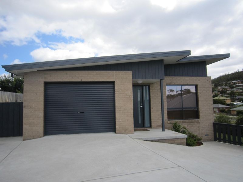 16 Dumbarton Street, Geilston Bay TAS 7015