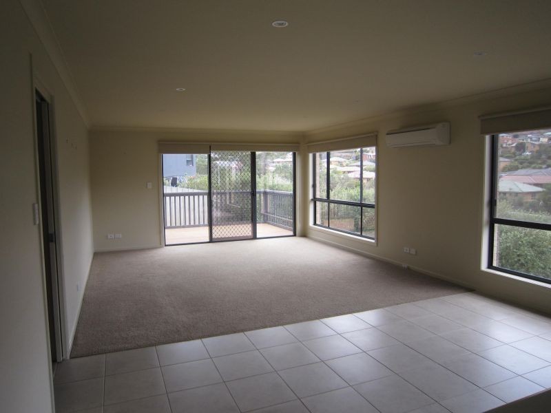 16 Dumbarton Street, Geilston Bay TAS 7015