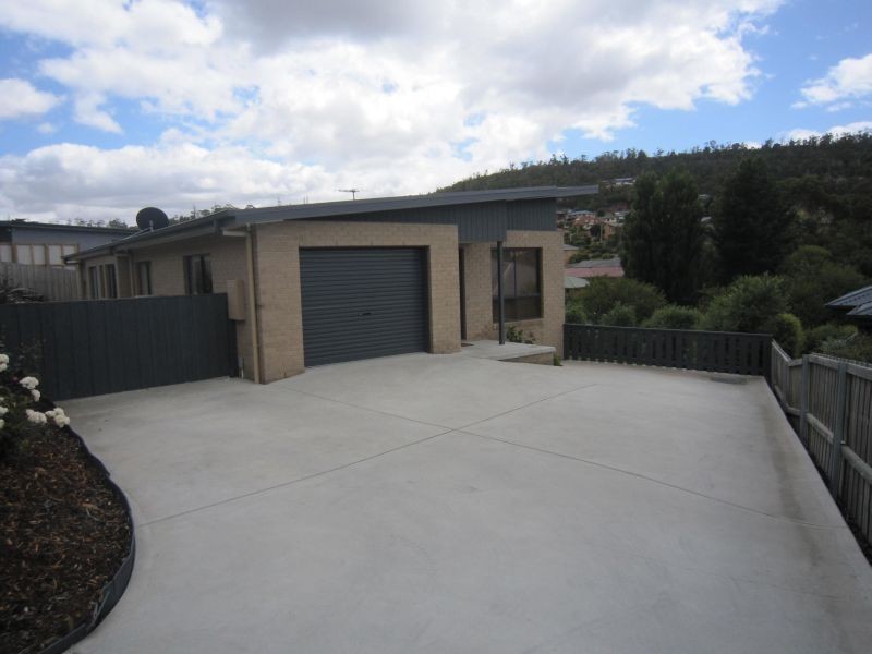 16 Dumbarton Street, Geilston Bay TAS 7015