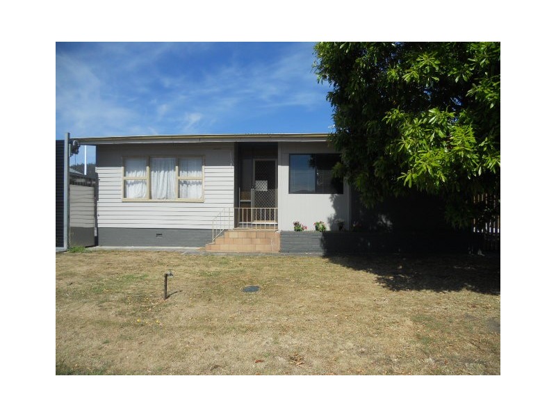 18 Bristol Road, Claremont TAS 7011