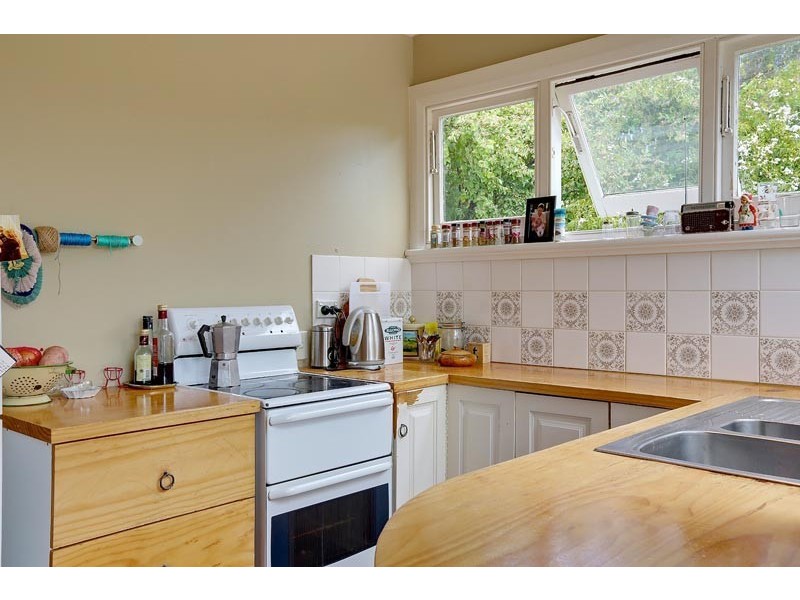 17 Roslyn Avenue, Kingston Beach TAS 7050