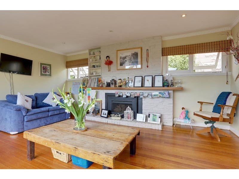 17 Roslyn Avenue, Kingston Beach TAS 7050