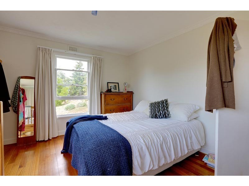 17 Roslyn Avenue, Kingston Beach TAS 7050