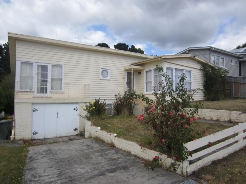 18 Paringa Road, Glenorchy TAS 7010