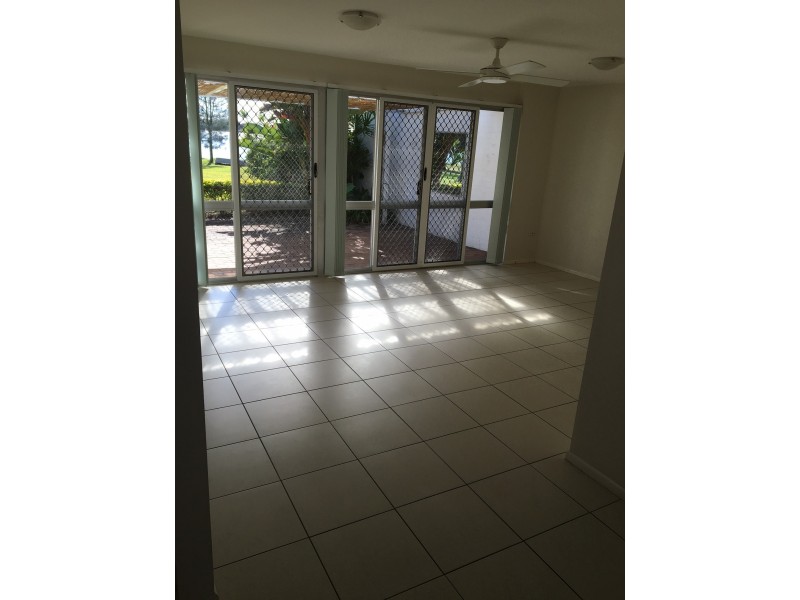 Sandstone Point QLD 4511