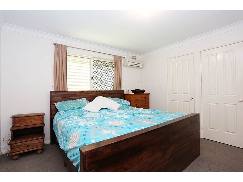 15 Salmon Place, Sandstone Point QLD 4511