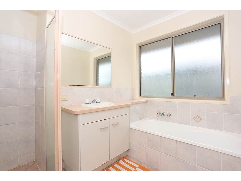 35 Mackerel Street, Sandstone Point QLD 4511