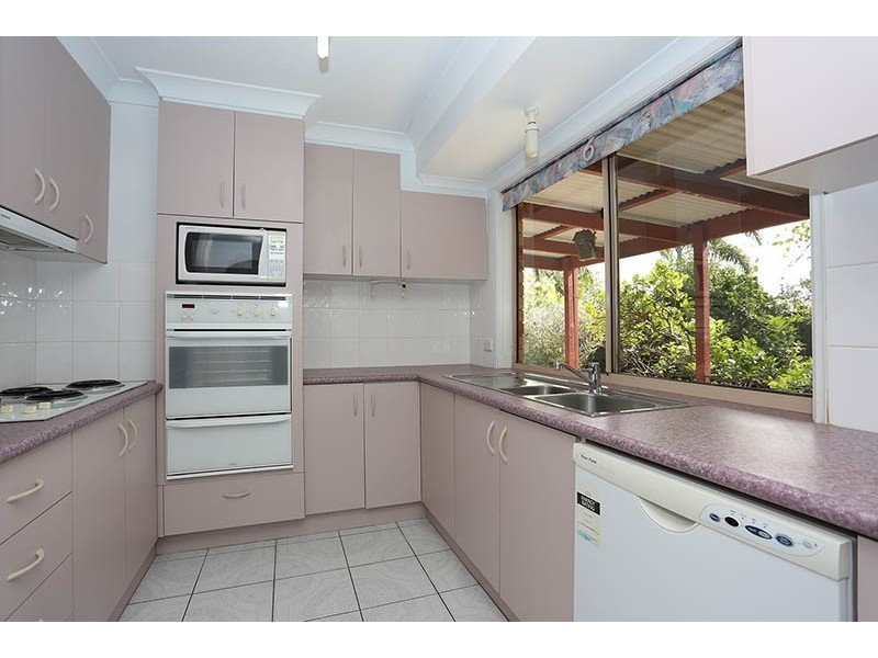 19 Mackerel Street, Sandstone Point QLD 4511