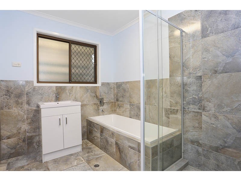 1 Orara Avenue, Banksia Beach QLD 4507