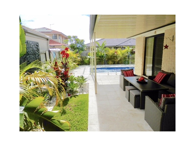 10 Rushcutters Court, Sandstone Point QLD 4511