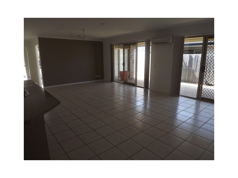 Sandstone Point QLD 4511