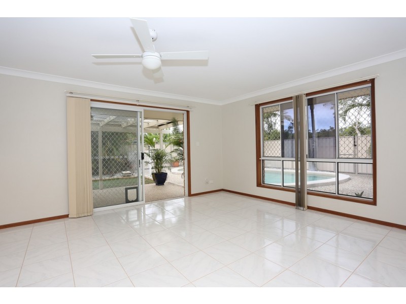 28 Anchor Court, Banksia Beach QLD 4507