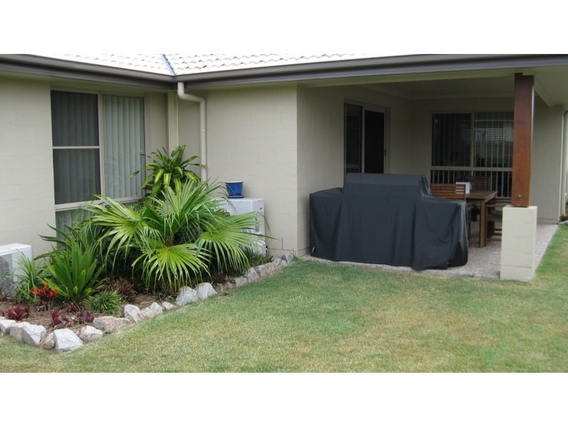 Sandstone Point QLD 4511